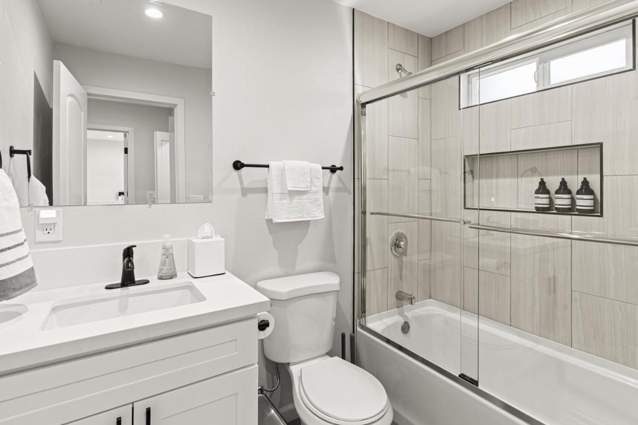 Estepa Unit #3 By Pmi Thousand Oaks Bagian luar foto